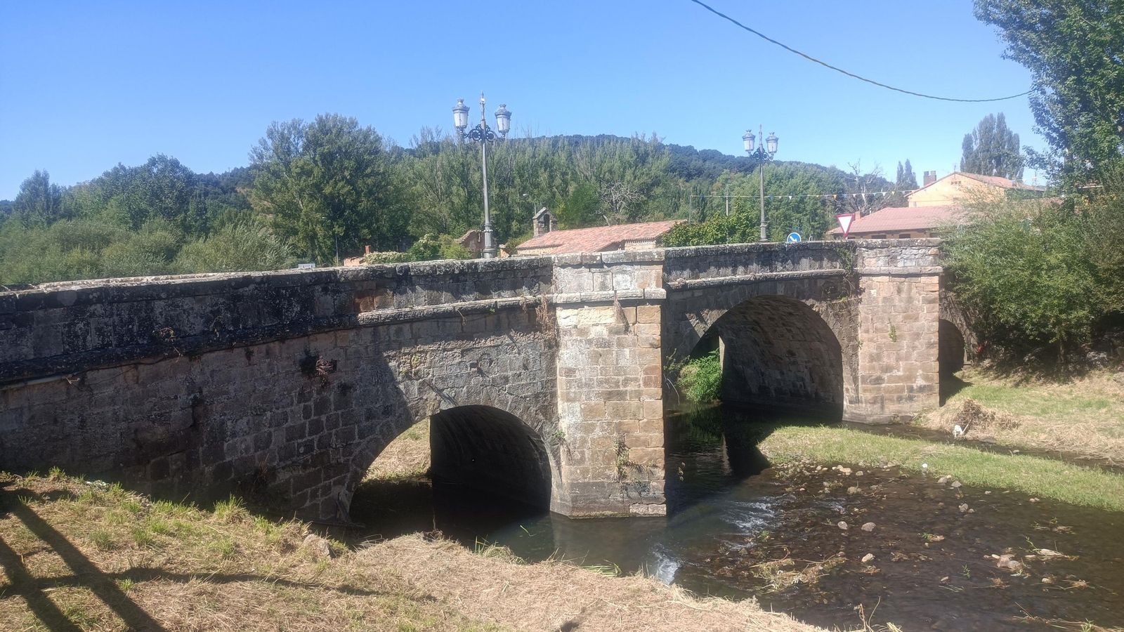 Puente romano-medieval de Puente Almuhey.