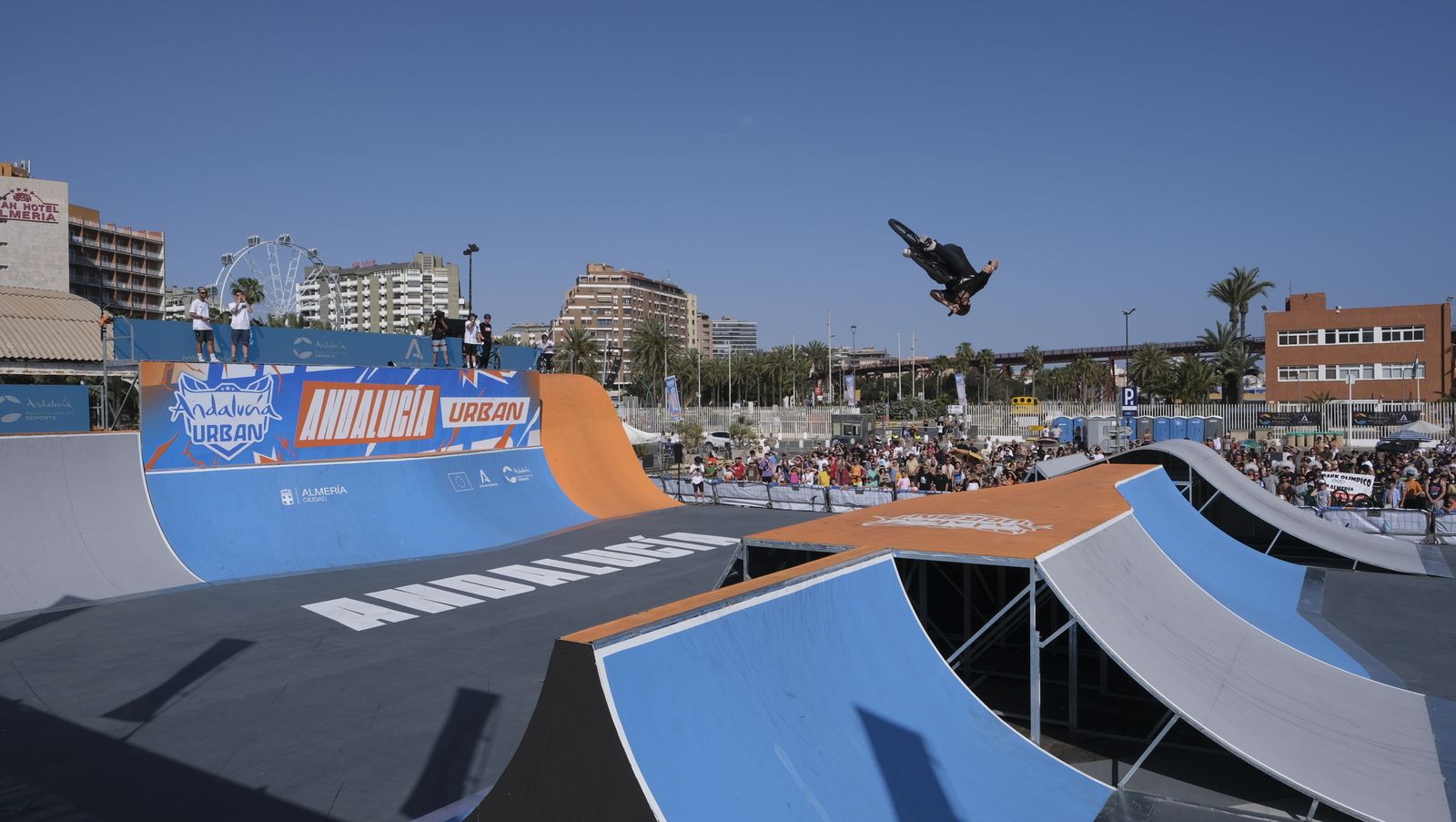 Imágenes de la tercera jornada de la Andalucía World Series Almería