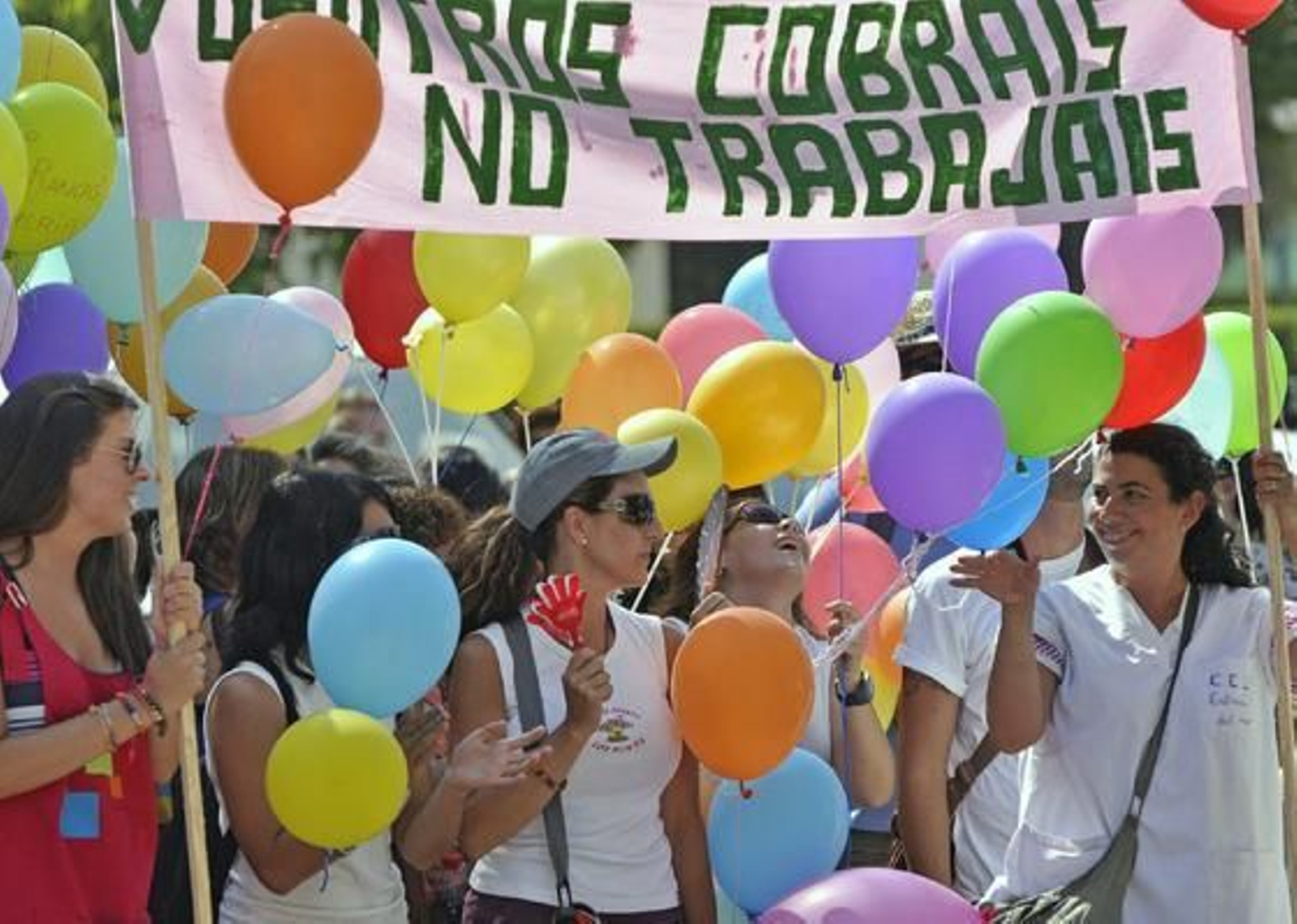 Manifestación frente a la Consejería de Educación de las guarderías que no reciben la financiación prevista.

Foto: Manuel Gómez