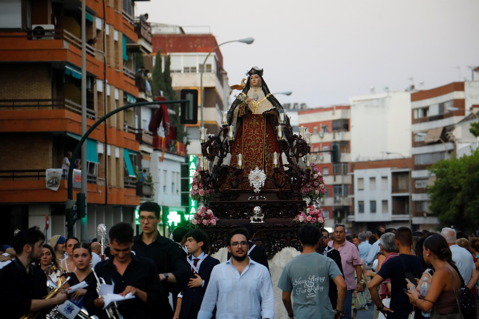 Las mejores fotos de la procesión de la Virgen del Carmen de San Cayetano de Córdoba
