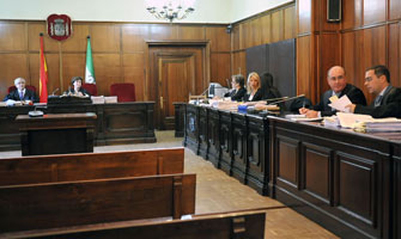 "No he matado a mi marido, ojalá me hubiera muerto yo"