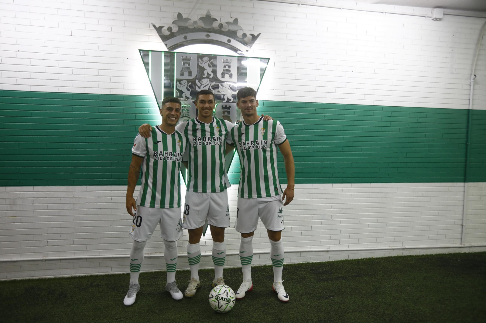 Las mejores fotos de la presentación de Adri Fuentes, Juan María Alcedo y Mariano Carmona como jugadores del Córdoba CF