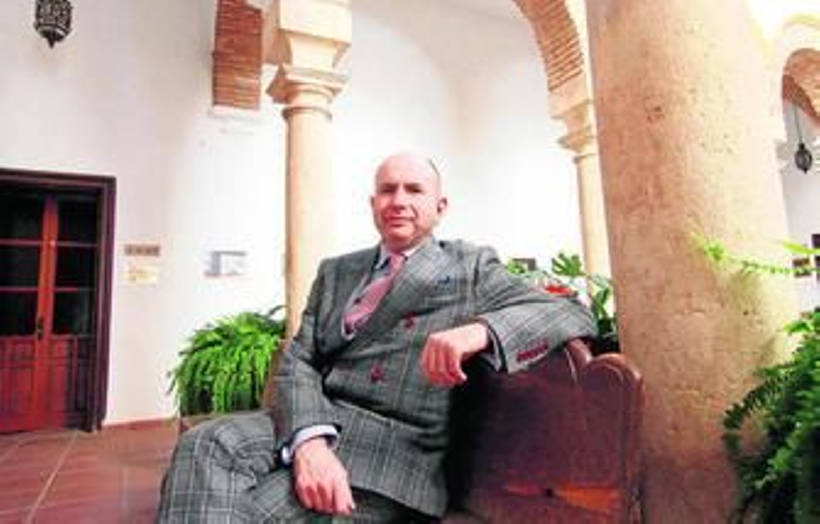 Benito Navarrete, en la Facultad de Filosofía y Letras. Benito Navarrete, en la Facultad de Filosofía y Letras.
