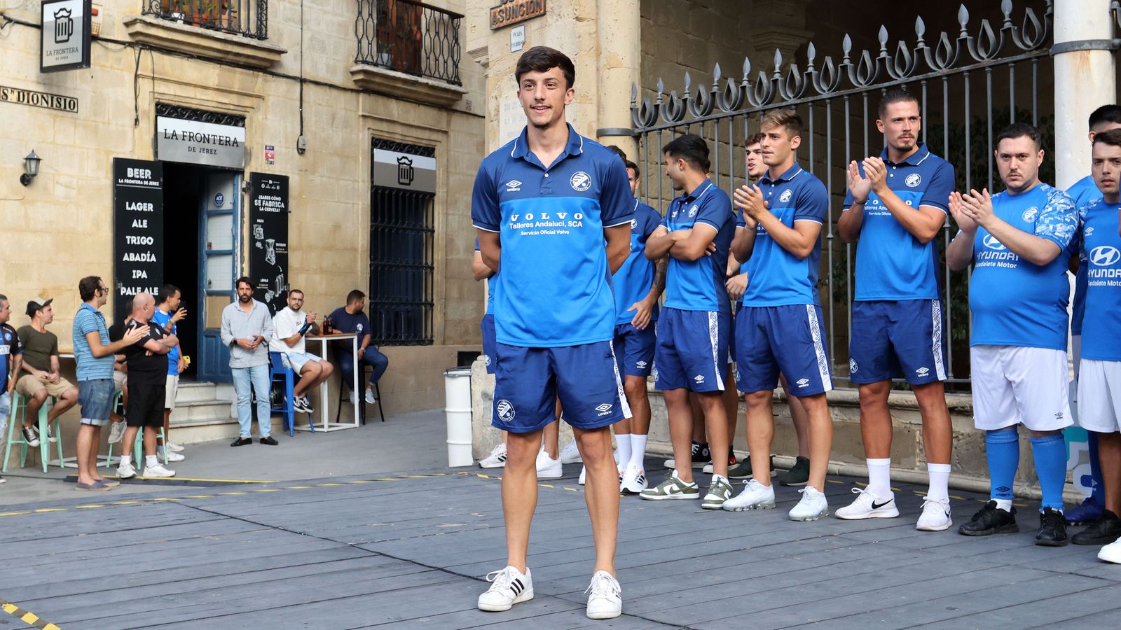 Presentación nuevas equipaciones del Xerez DFC 23-24