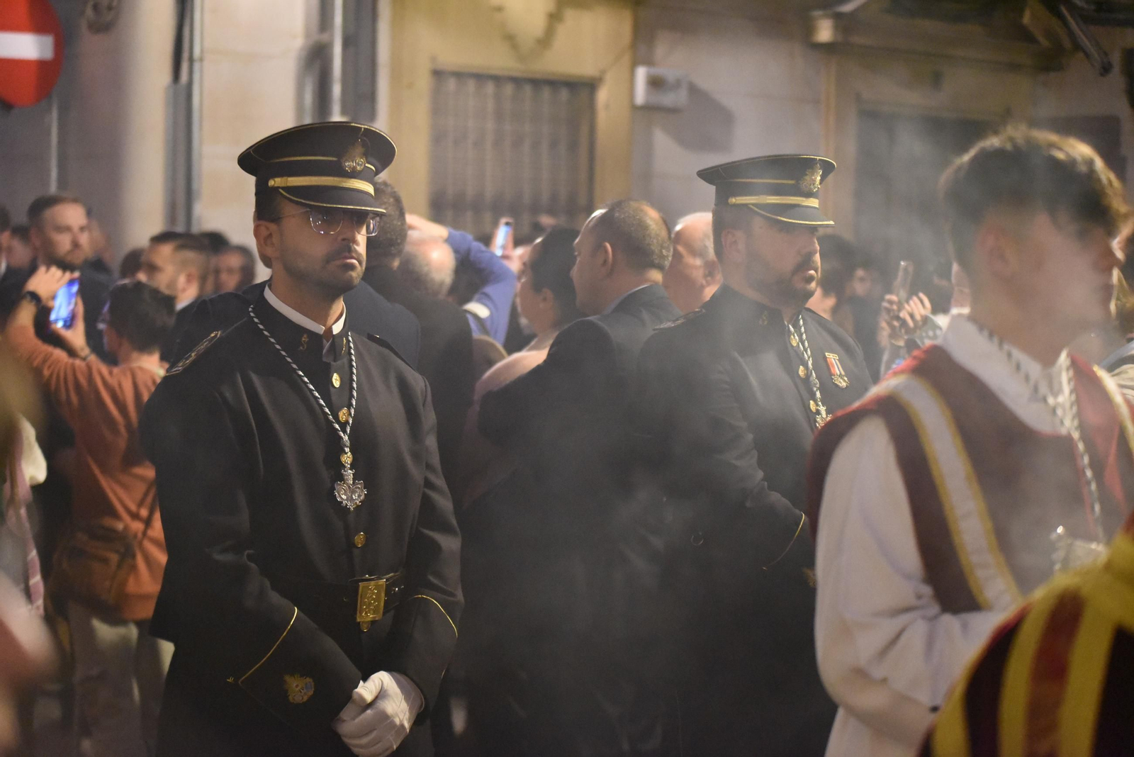 El vía crucis del Señor de la Humildad y Paciencia de Córdoba, en imágenes