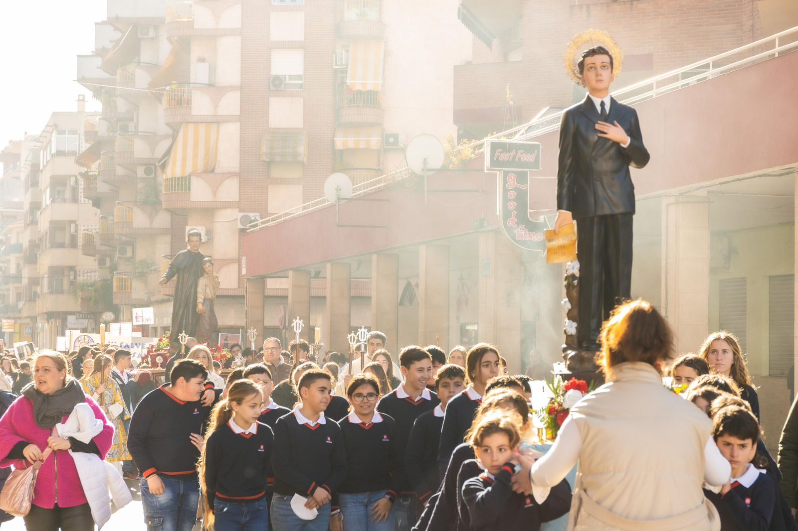 Procesión e inauguración calle 'Salesianos'
