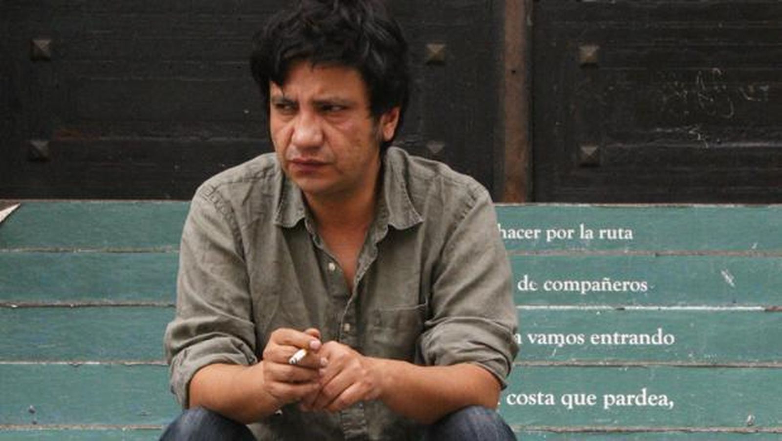 El poeta y prosista Alejandro Zambra (Santiago de Chile, 1975).