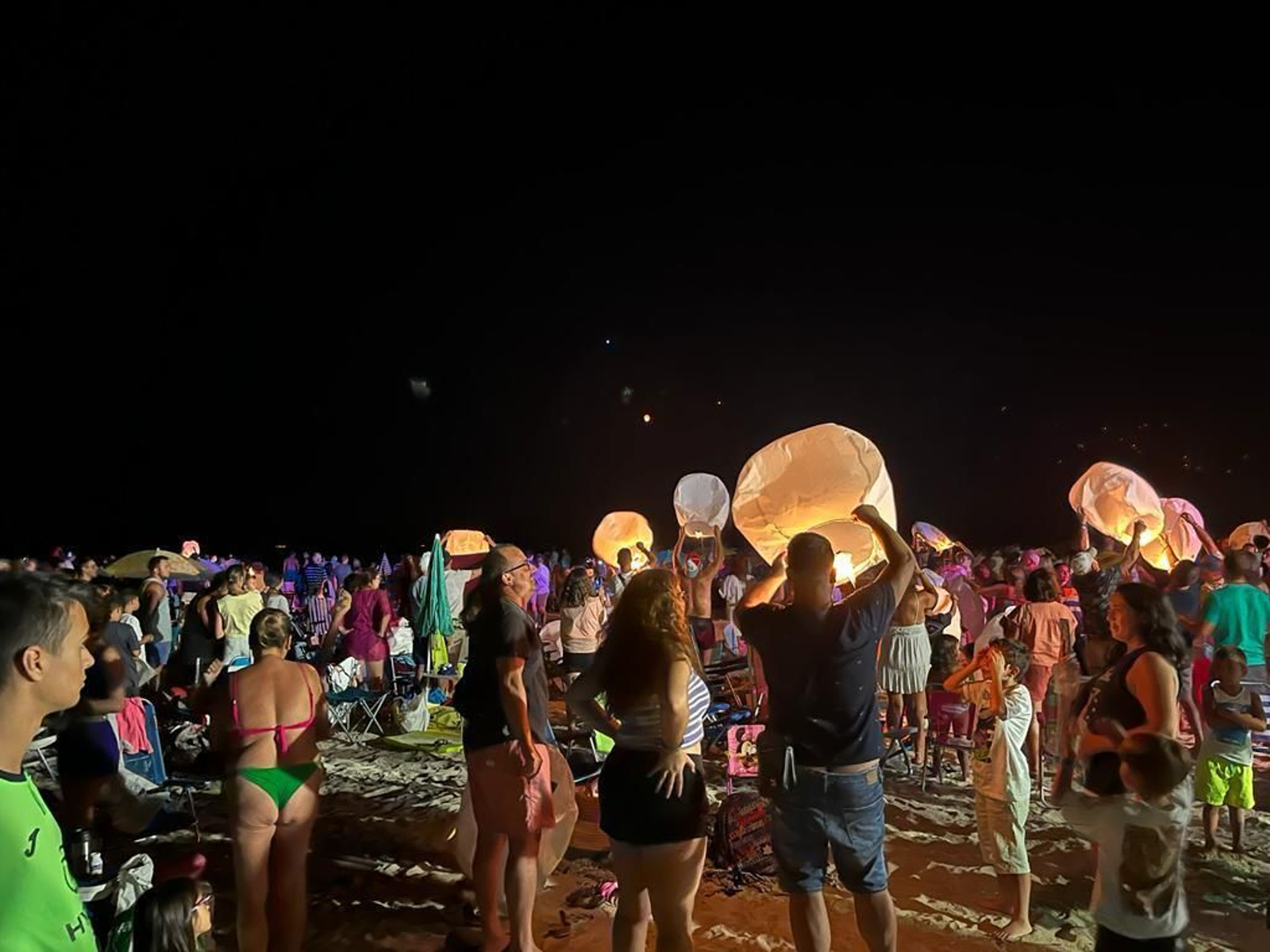 Así se vivió el 'See you sun' en la playa de Camposoto