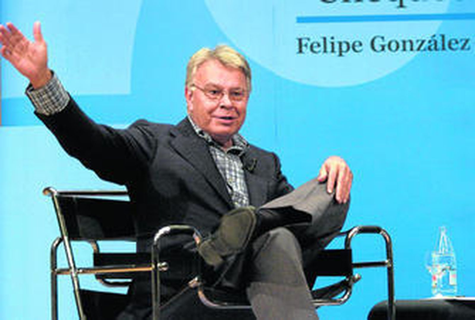 El ex presidente del Gobierno Felipe González, durante un foro en Sevilla.