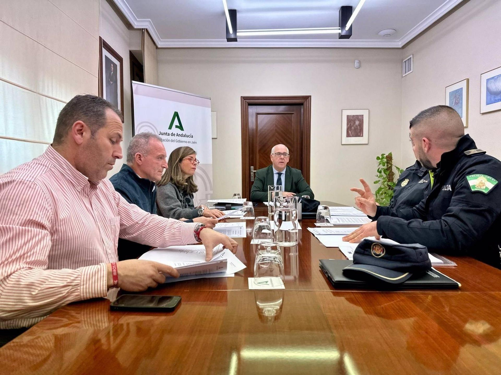 Reunión de Jesús Estrella con los alcaldes de los municipios.