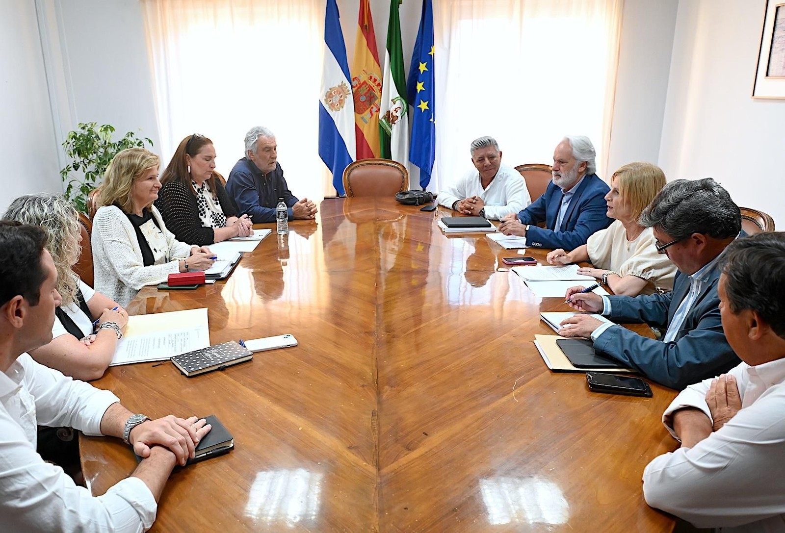 Reunión en el Ayuntamiento de Jerez con responsables del Centro Asociado de la Universidad Nacional de Educación a Distancia.