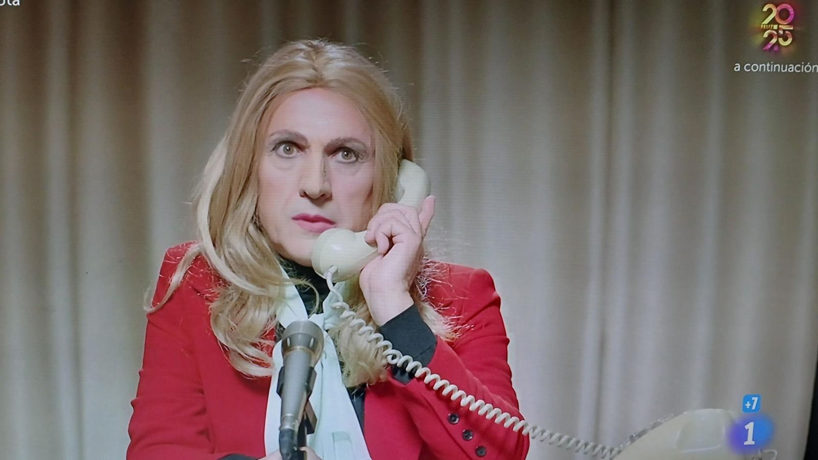 José Mota como Yolanda Díaz a su vez como Millán Salcedo en la llamada a "Encanna"