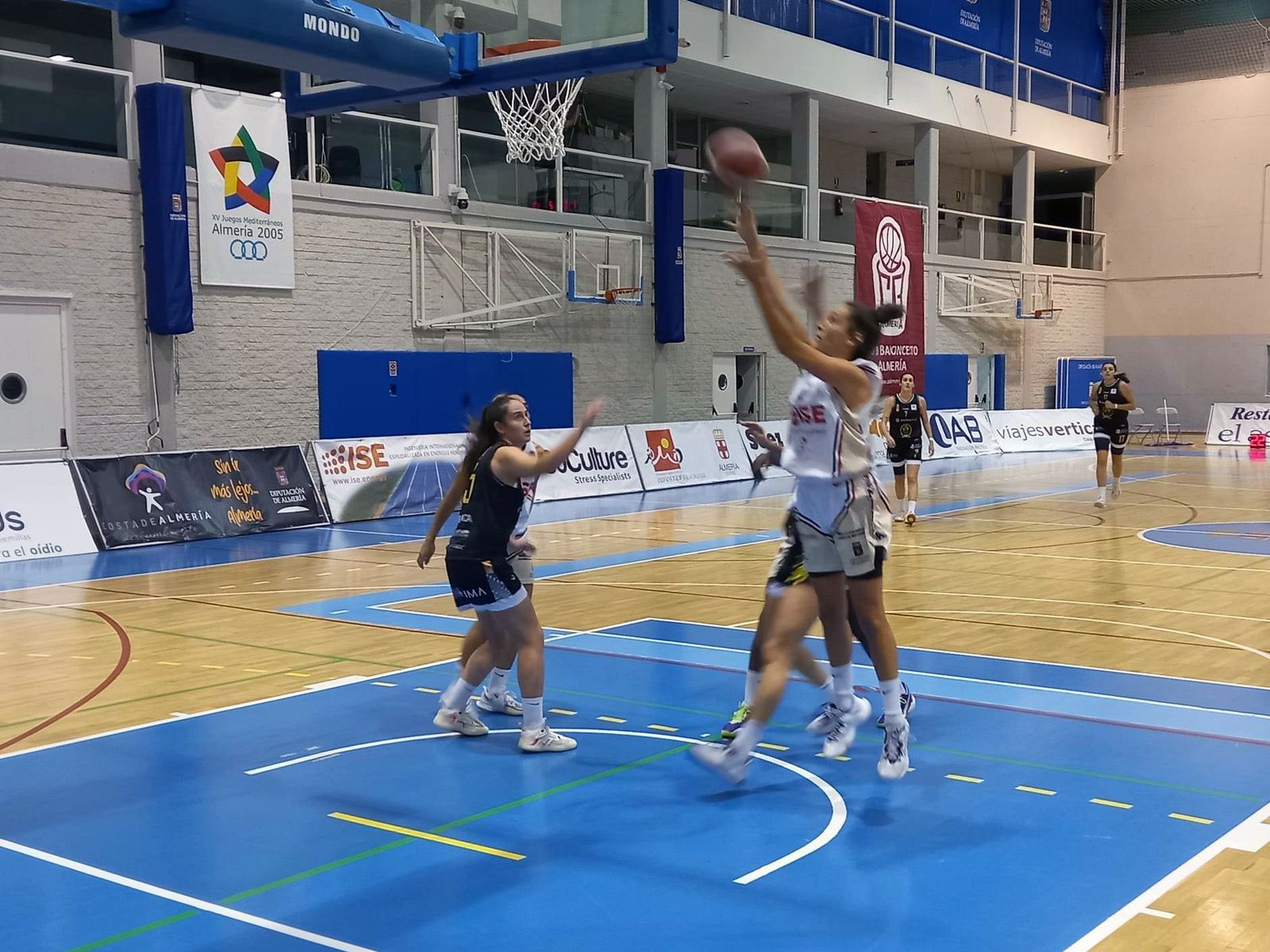 Entrada a canasta de Cueto