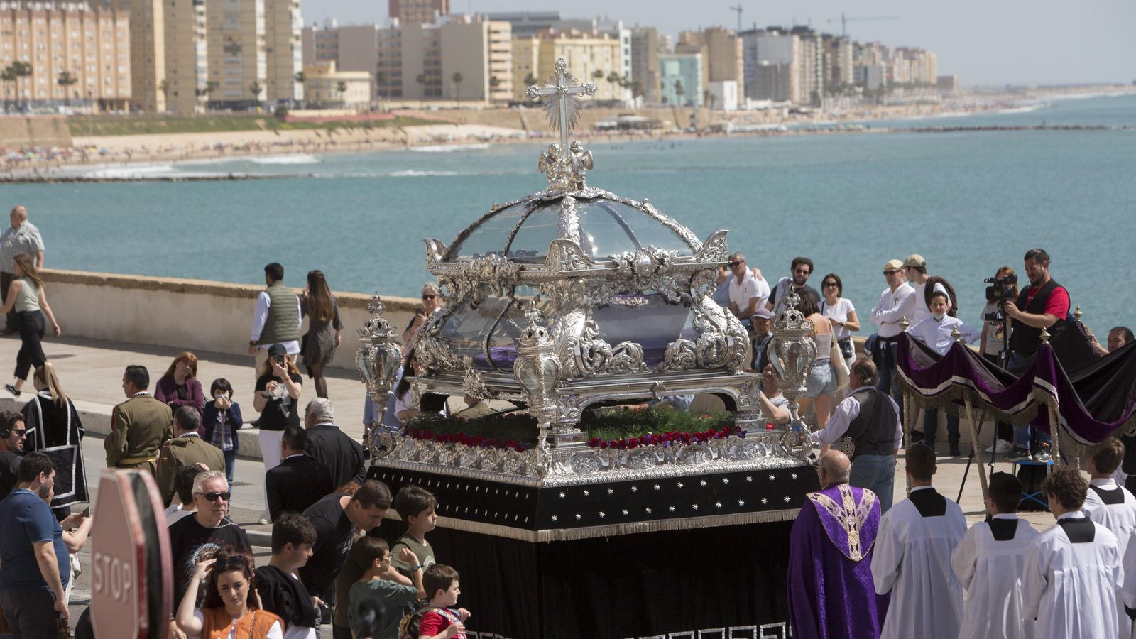 Las imágenes de la cofradía del Santo entierro en la Semana Santa de Cádiz 2022 Las imágenes de la cofradía del Santo entierro en la Semana Santa de Cádiz 2022