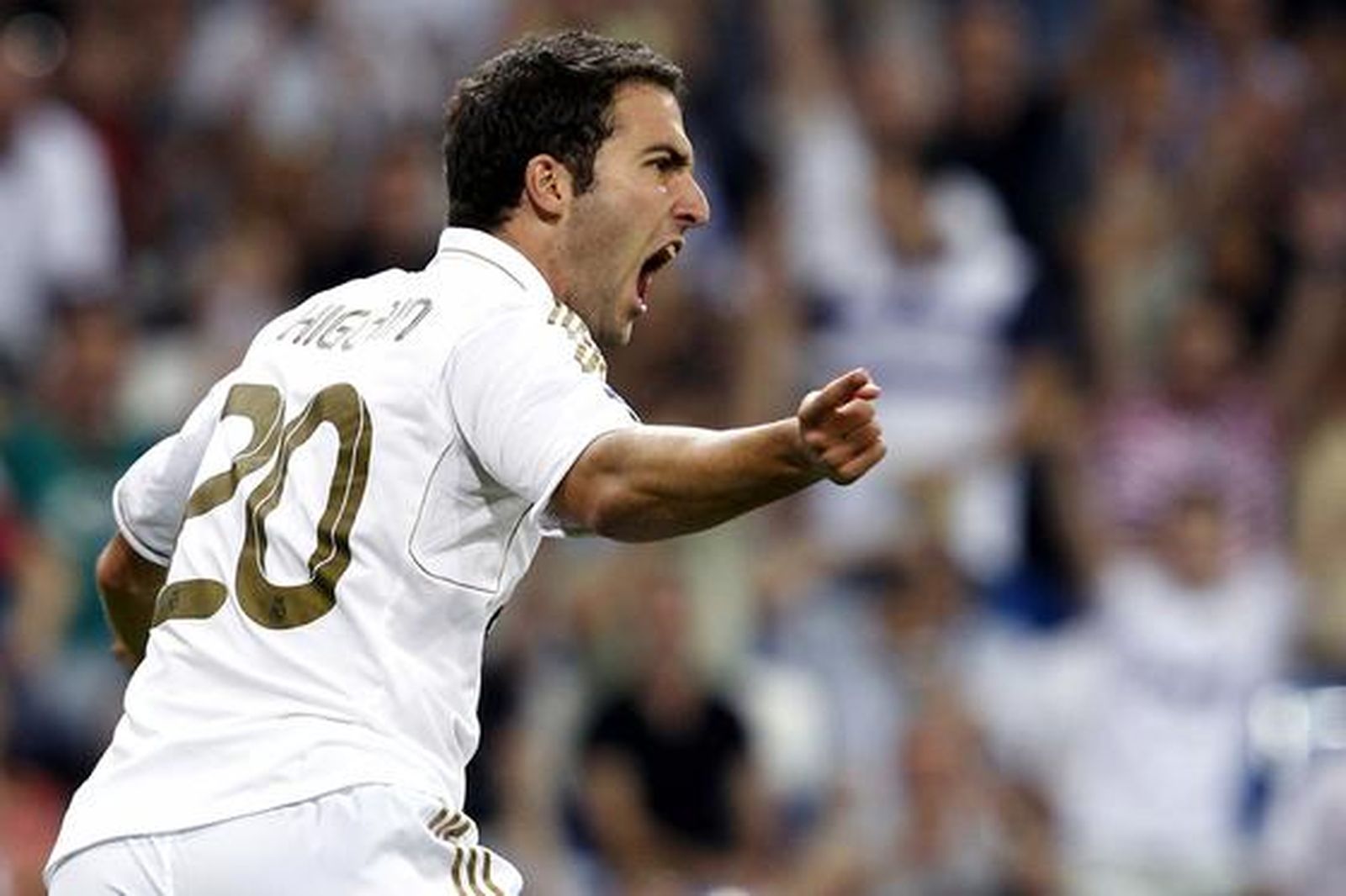 El Real Madrid cumple ante el Getafe en el Bernabéu (4-2). / EFE