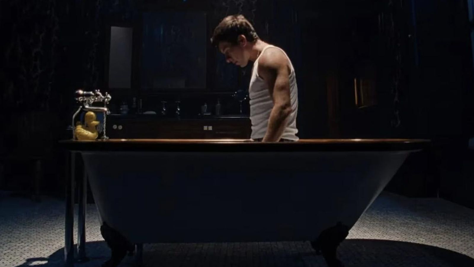 Barry Keoghan en la popular escena de la bañera en 'Saltburn'