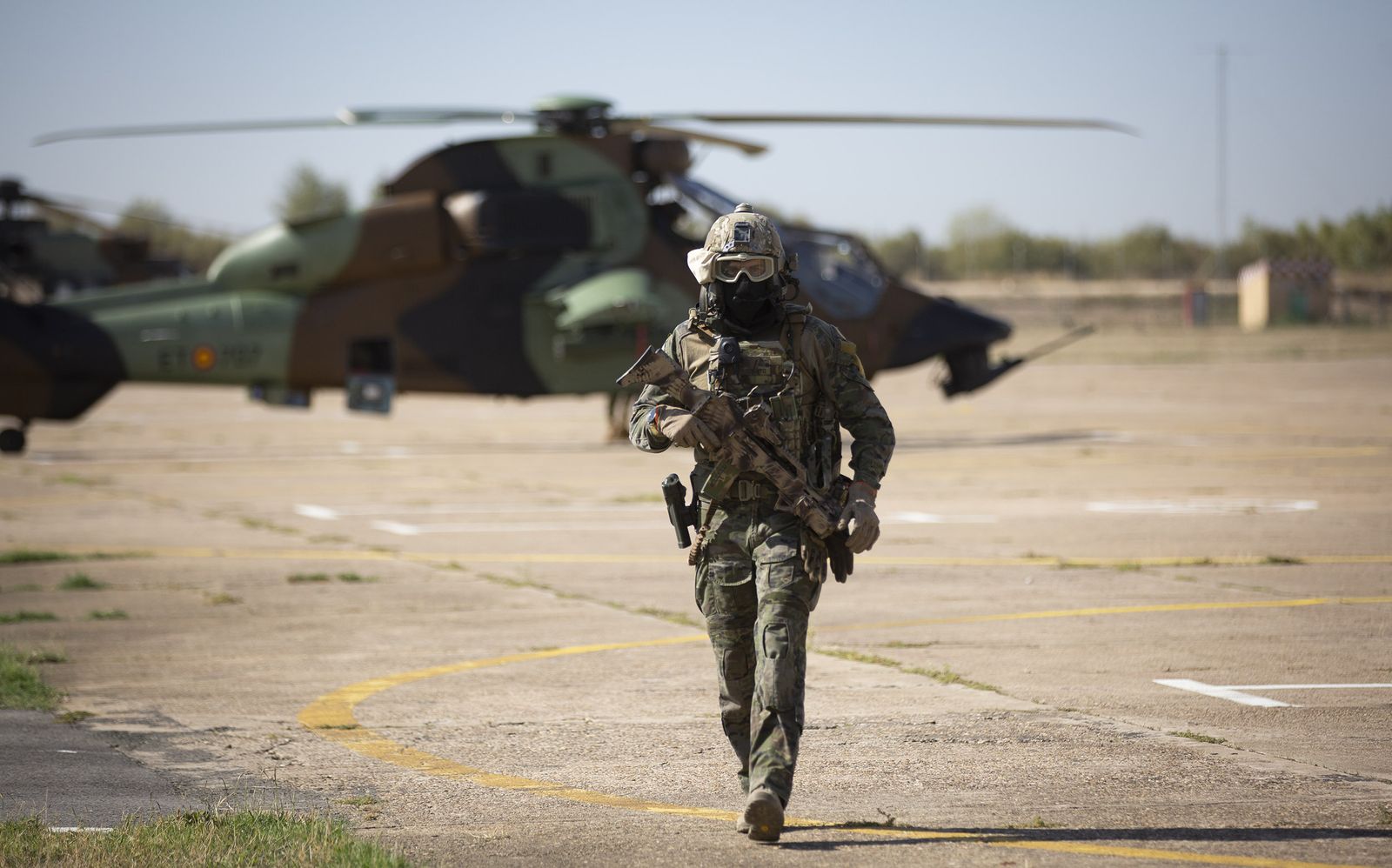 Entrenamiento del Ejército en el río Guadalquivir