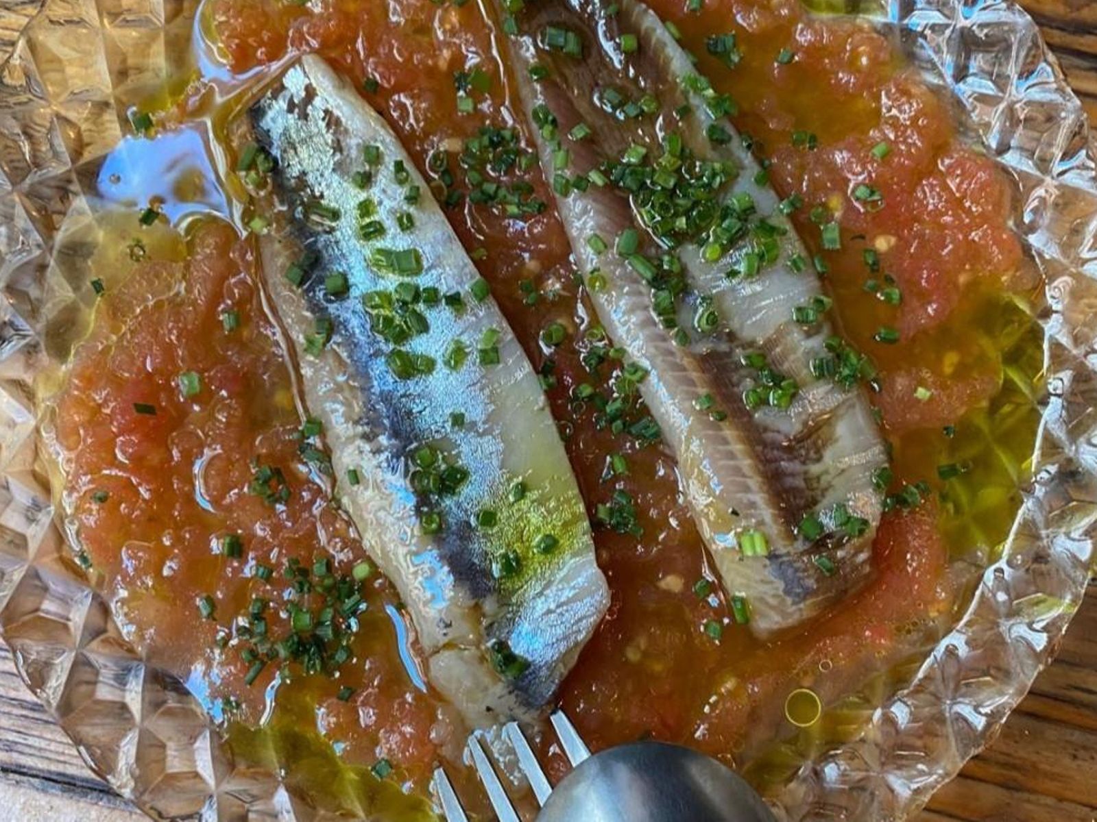 Sardinas marinadas con tomate de Tabanco La Santa, Madrid Sardinas marinadas con tomate de Tabanco La Santa, Madrid