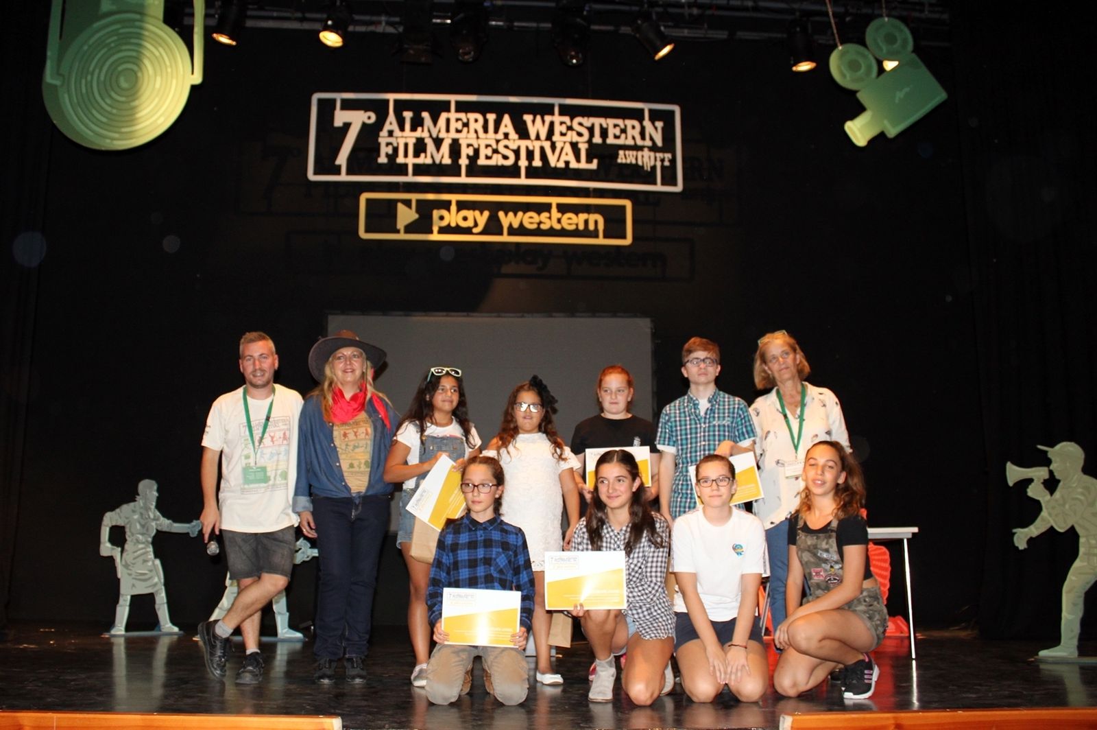 Entrega de los premios del III Concurso Infantil de Dibujo y Relato Corto.