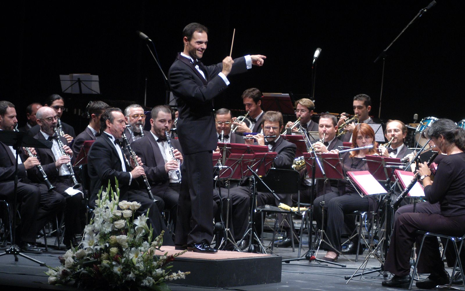 La Banda Sinfónica Municipal de Sevilla dirigida por Francisco Javier Gutiérrez Juan.