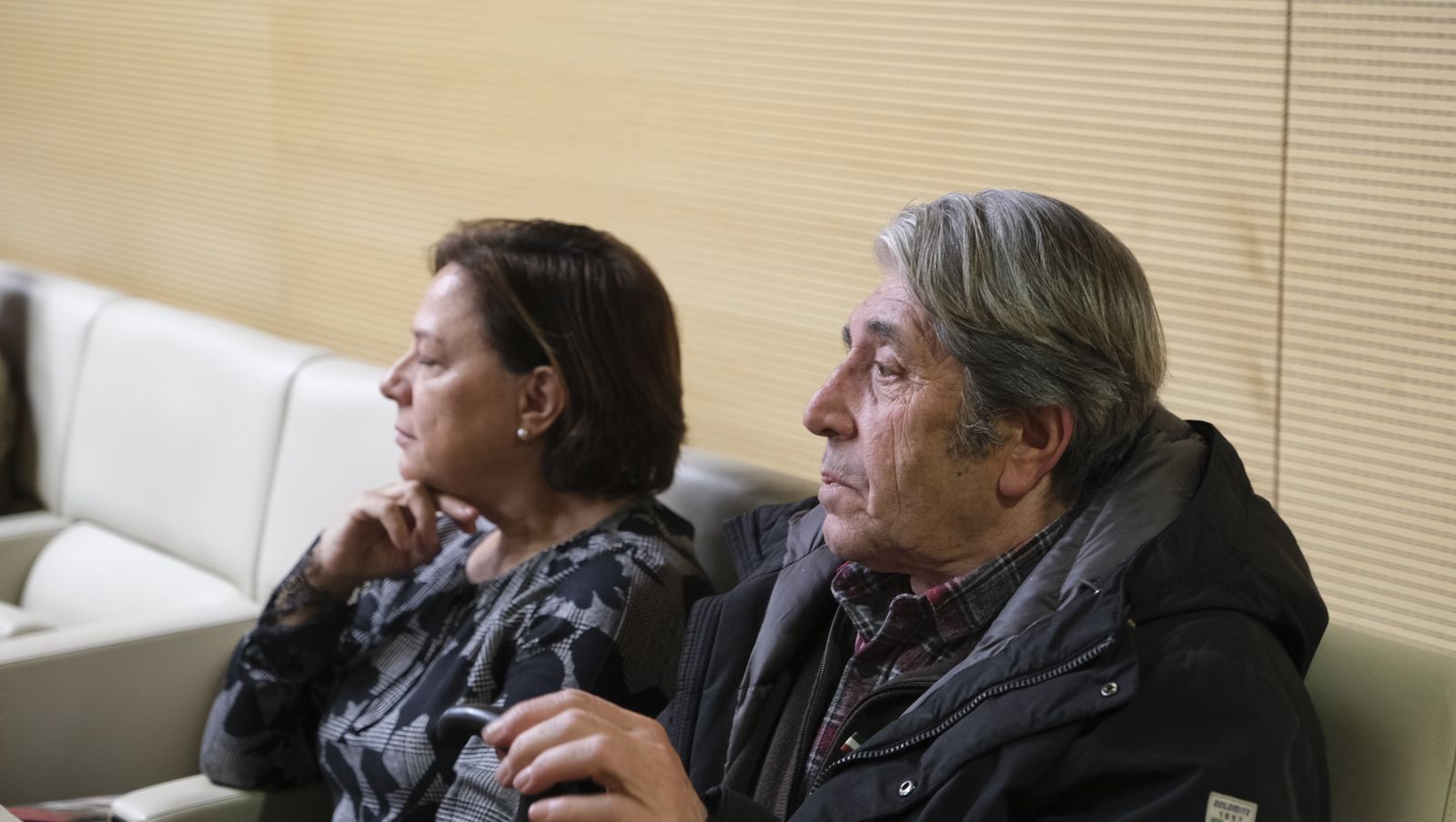 Imágenes del Diario de los Libros con la escritora ganadora del Premio Planeta 2022, Luz Gabás