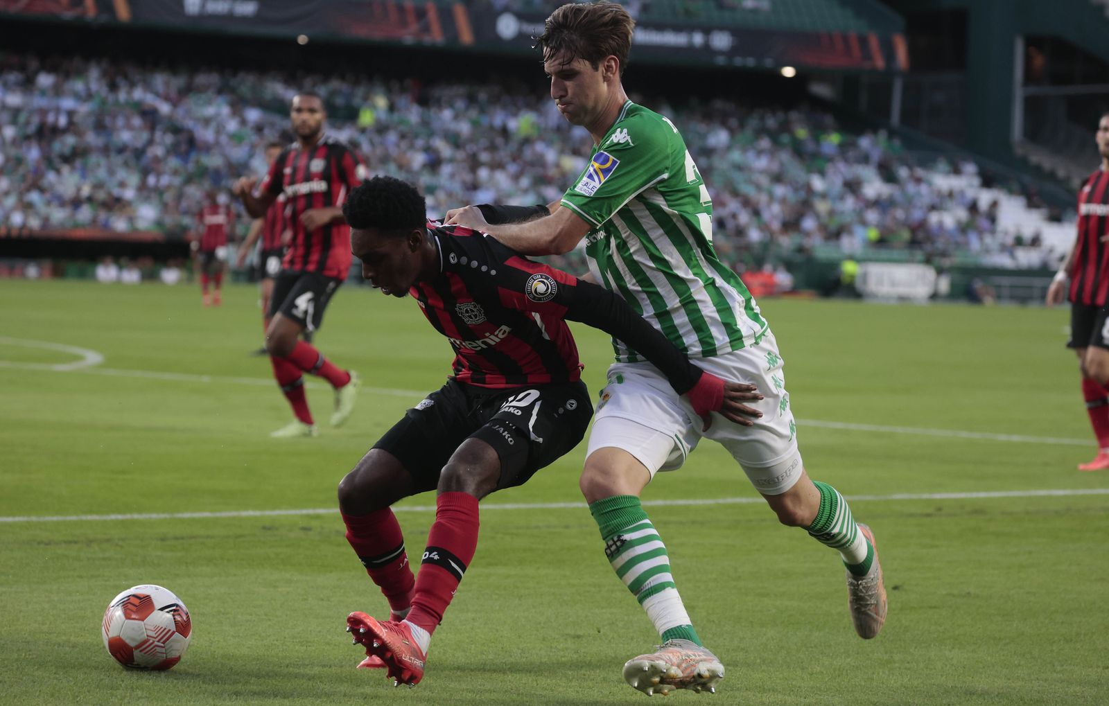 Las imágenes del Betis contra el Bayern Leverkusen