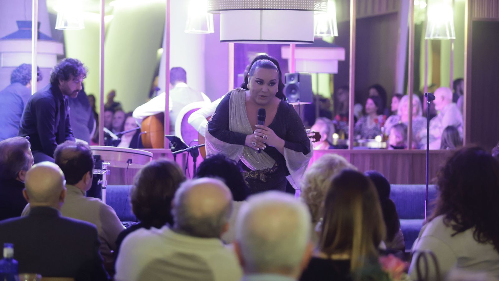 Imágenes del concierto de Falete en el Hotel Colón