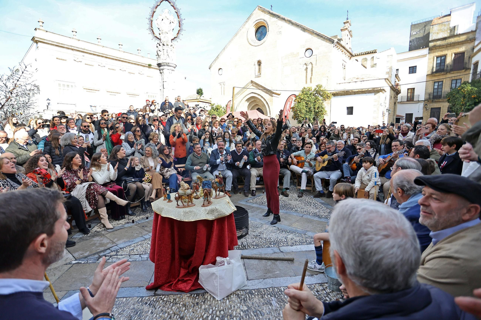 Imágenes de la zambomba BIC en Jerez