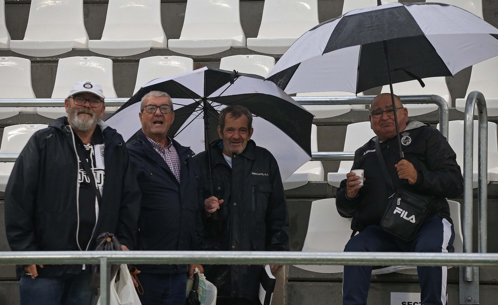 Búscate durante el Balona - Marbella en el Ciudad de La Línea