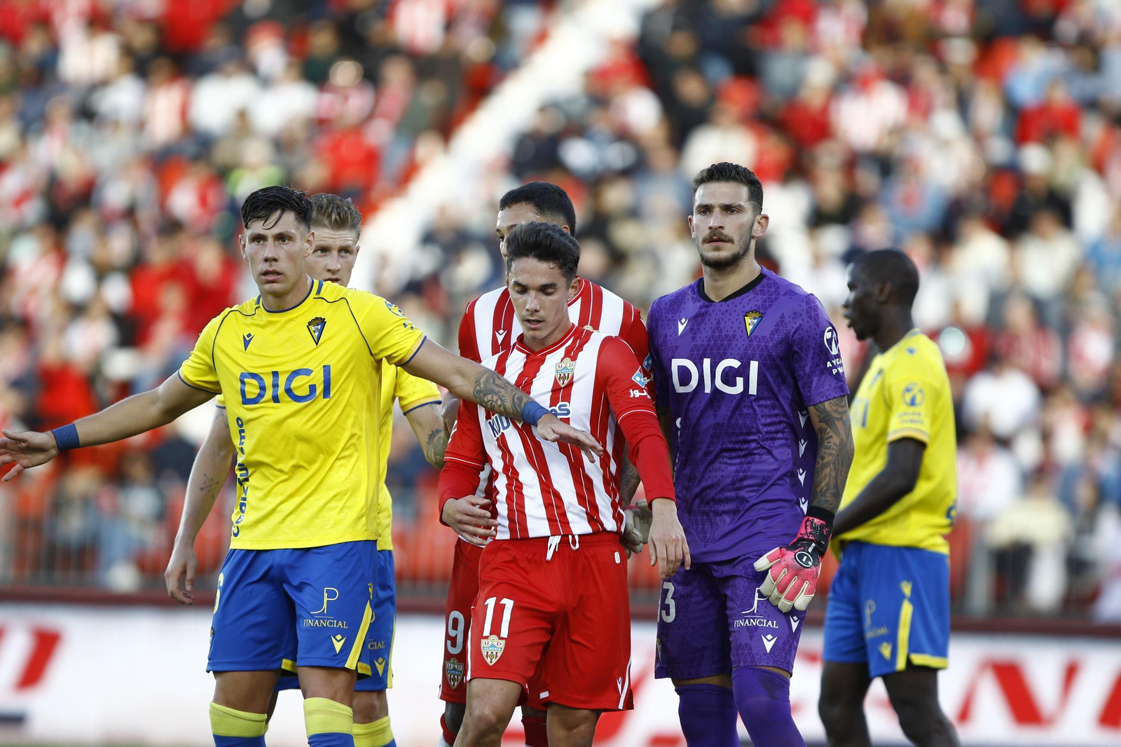 El partido U.D. Almería-Cádiz C.F. en imágenes