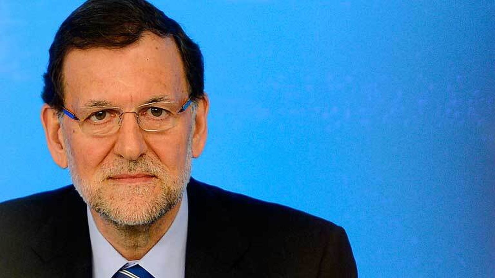 Mariano Rajoy y su binomio cromático: pelo negro y barba blanca.