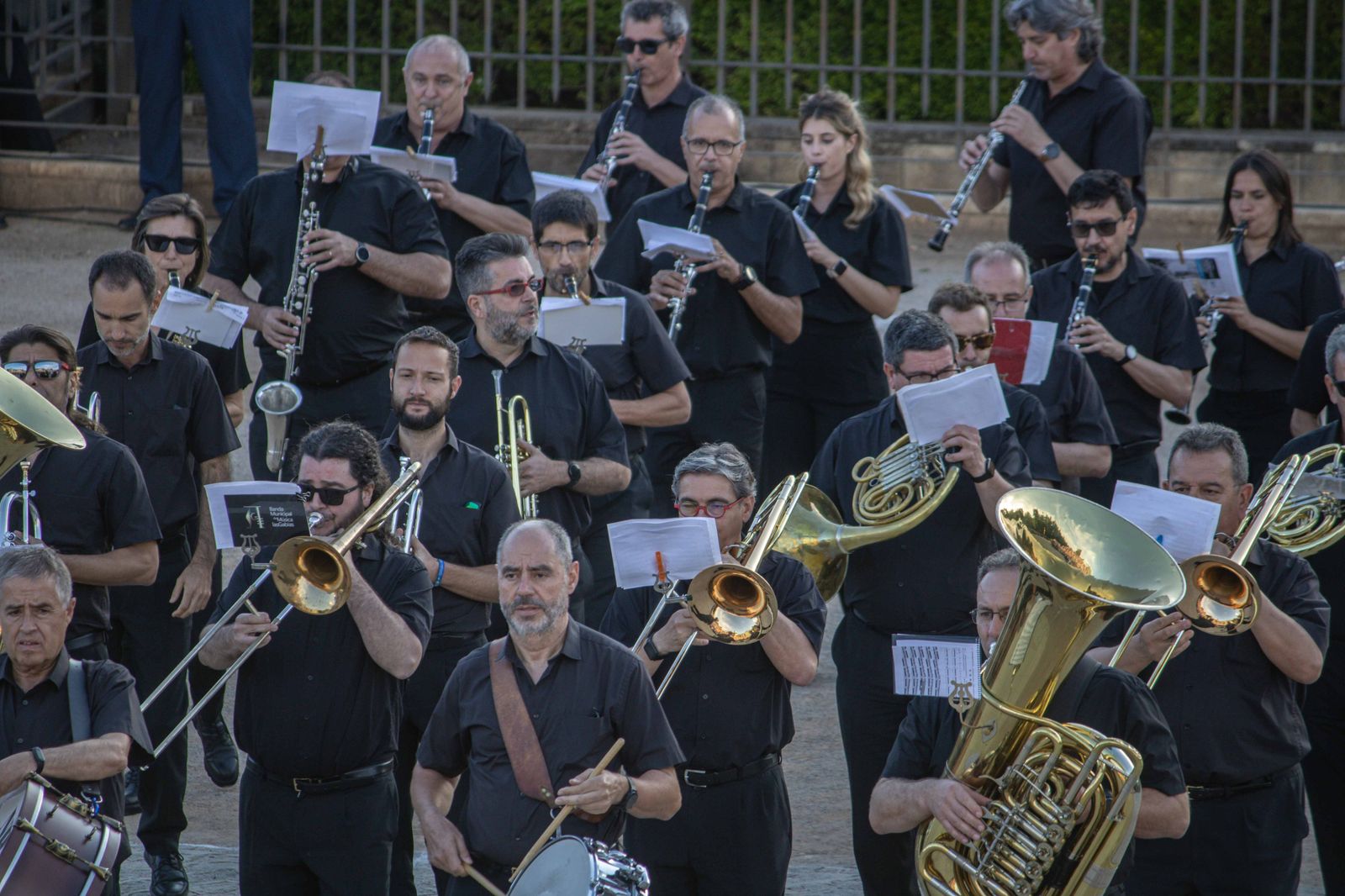 Las bandas de música se lucen antes del Día de las Fuerzas Armadas en Granada