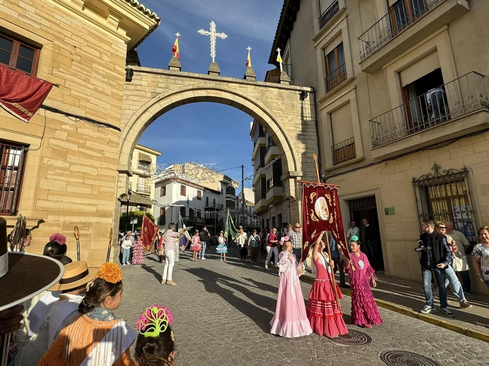 En imágenes: Los más pequeños celebran su romería escolar en Porcuna