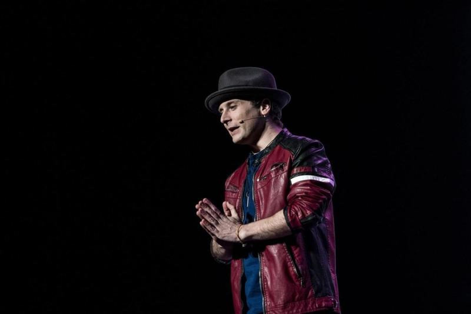 Dakris es el nombre del ilusionista valenciano conocido como el Mago Invisible