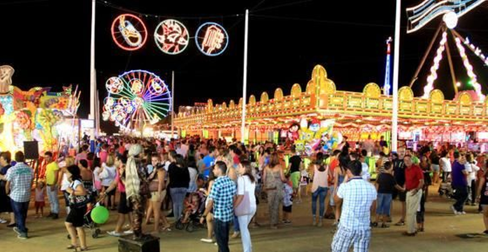 Imágenes del tercer día de feria de las Colombinas.

Foto: Alberto Dom?uez