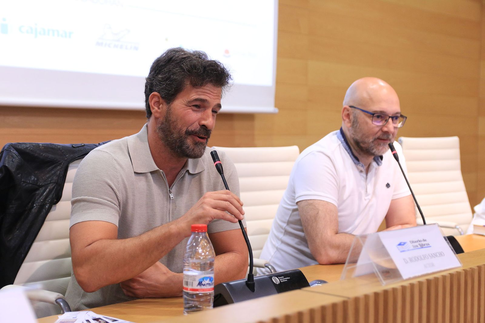 Diario de los Libros, con Fernando J. Múñez y su novela 'Antes se secará al tierra'