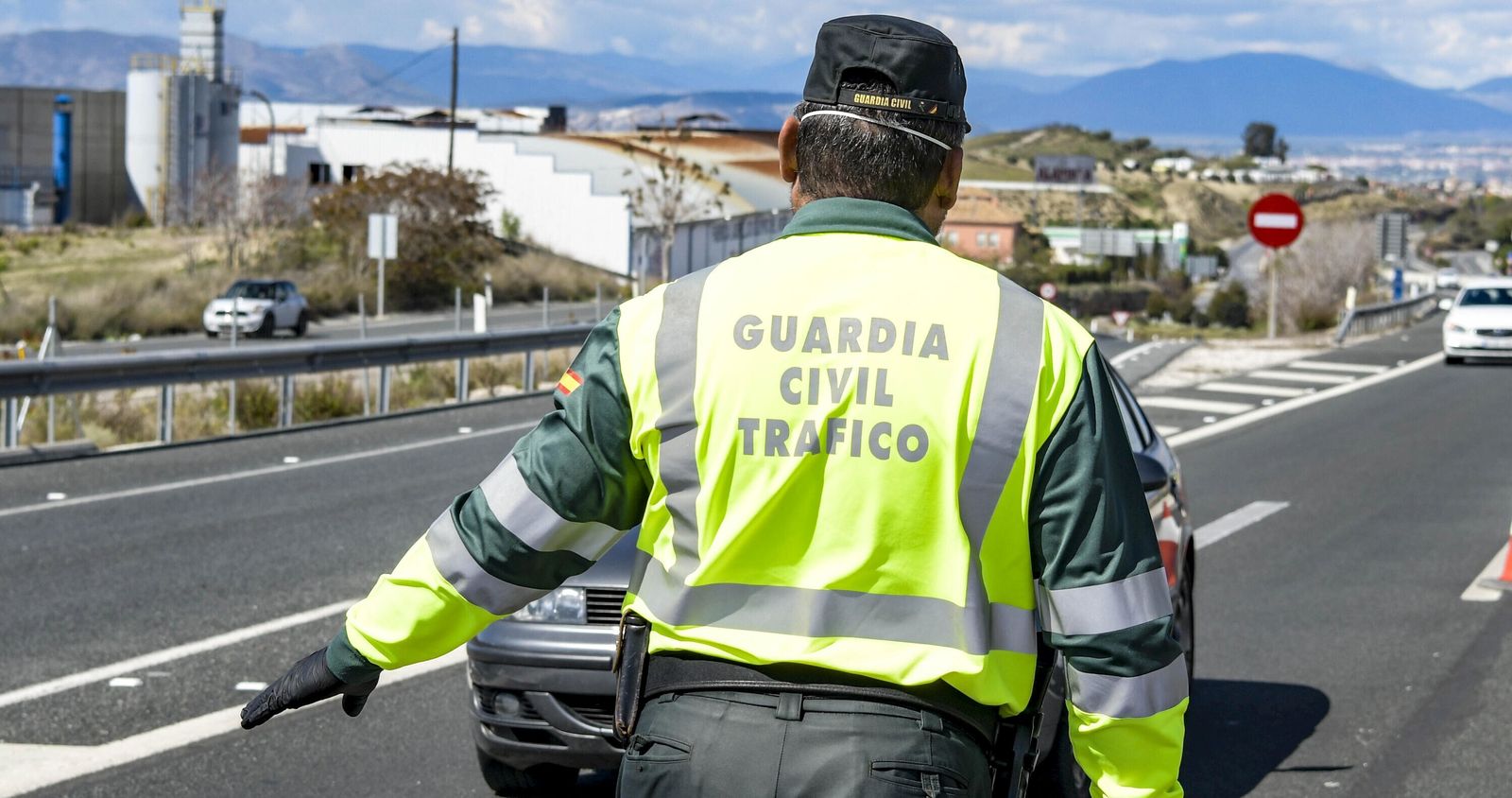 Un agente de la Guardia Civil de Tráfico.