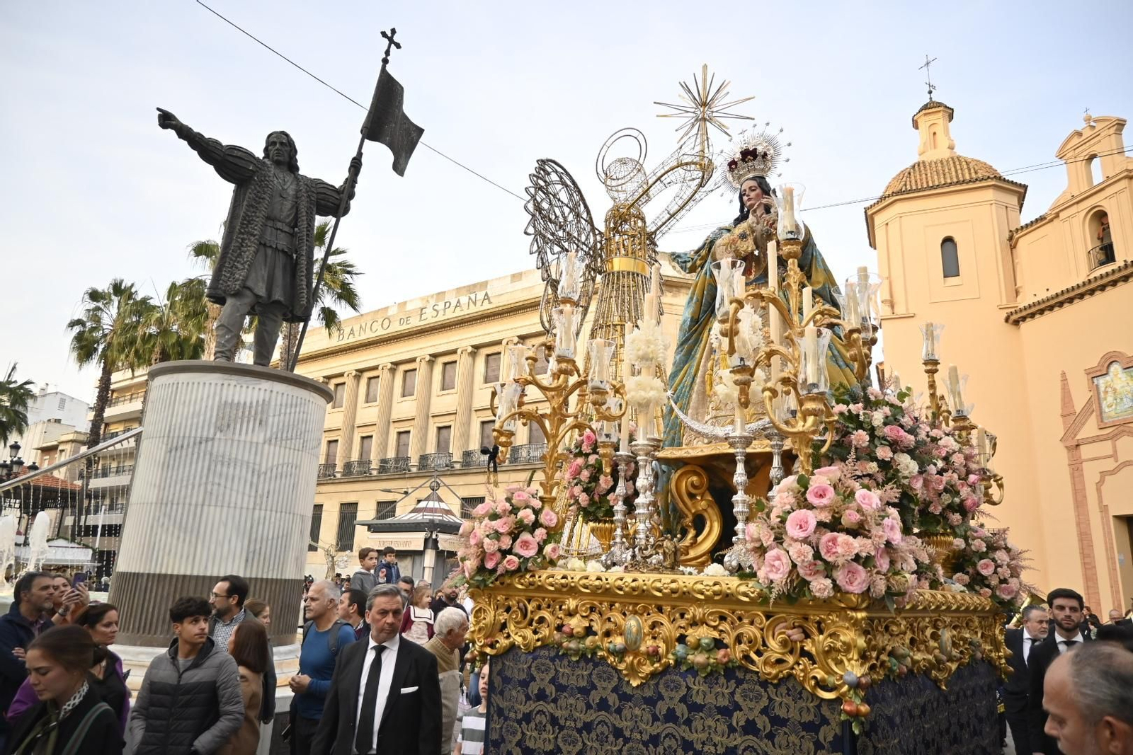 Imágenes de la procesión de la Virgen de la Inmaculada en Huelva