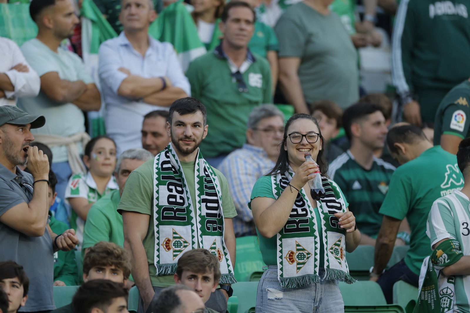 Búscate en las fotos del Betis - Fiorentina