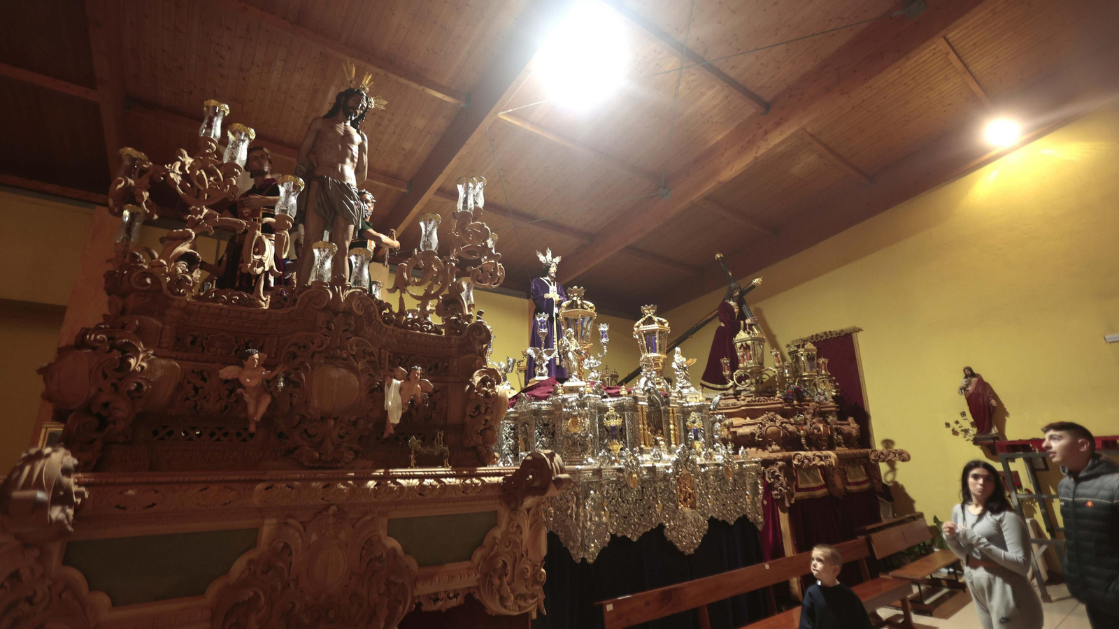 Los Preparativos de la Semana Santa en La Línea