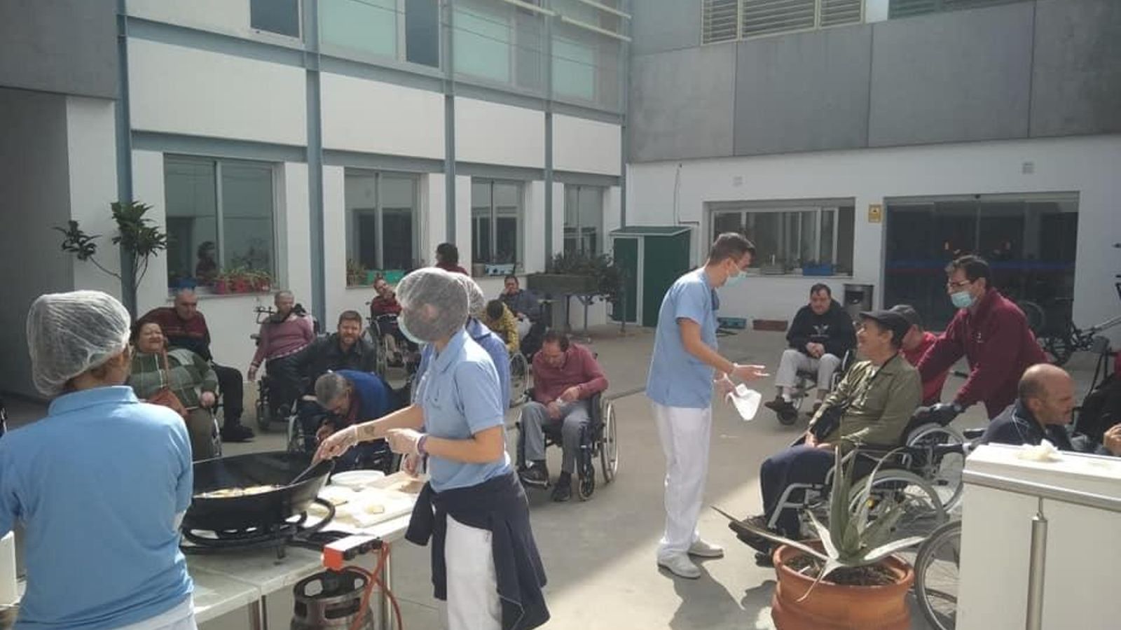 Actividades con los usuarios de la residencia.