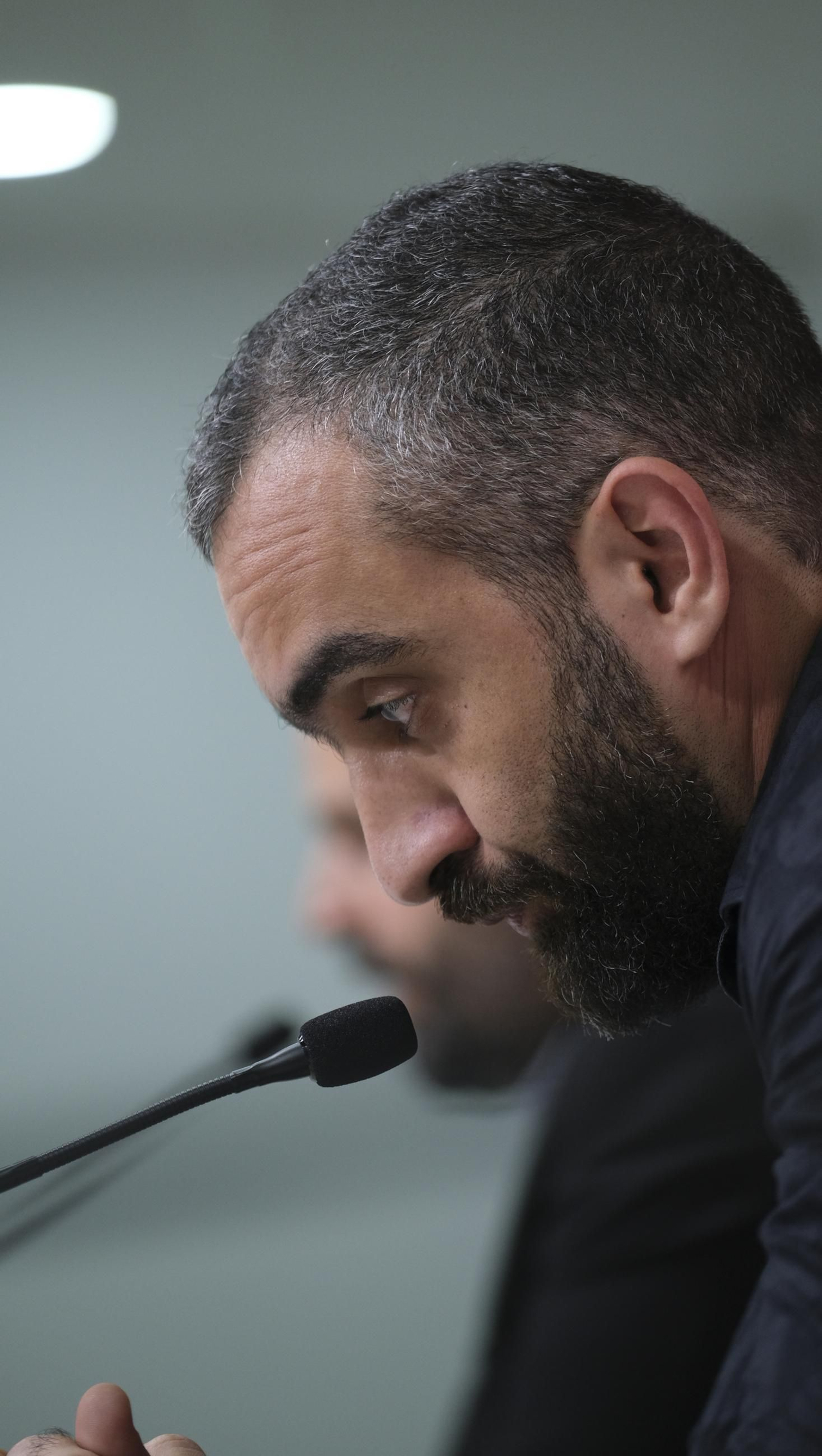 Mohamed El Assy, CEO de la U.D. Almería, en rueda de prensa, en imágenes