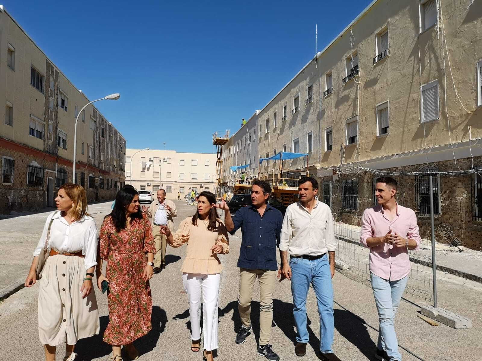 Bruno García, Antonio Saldaña y Auxiliadora Izquierdo, en su visita a La Asunción.