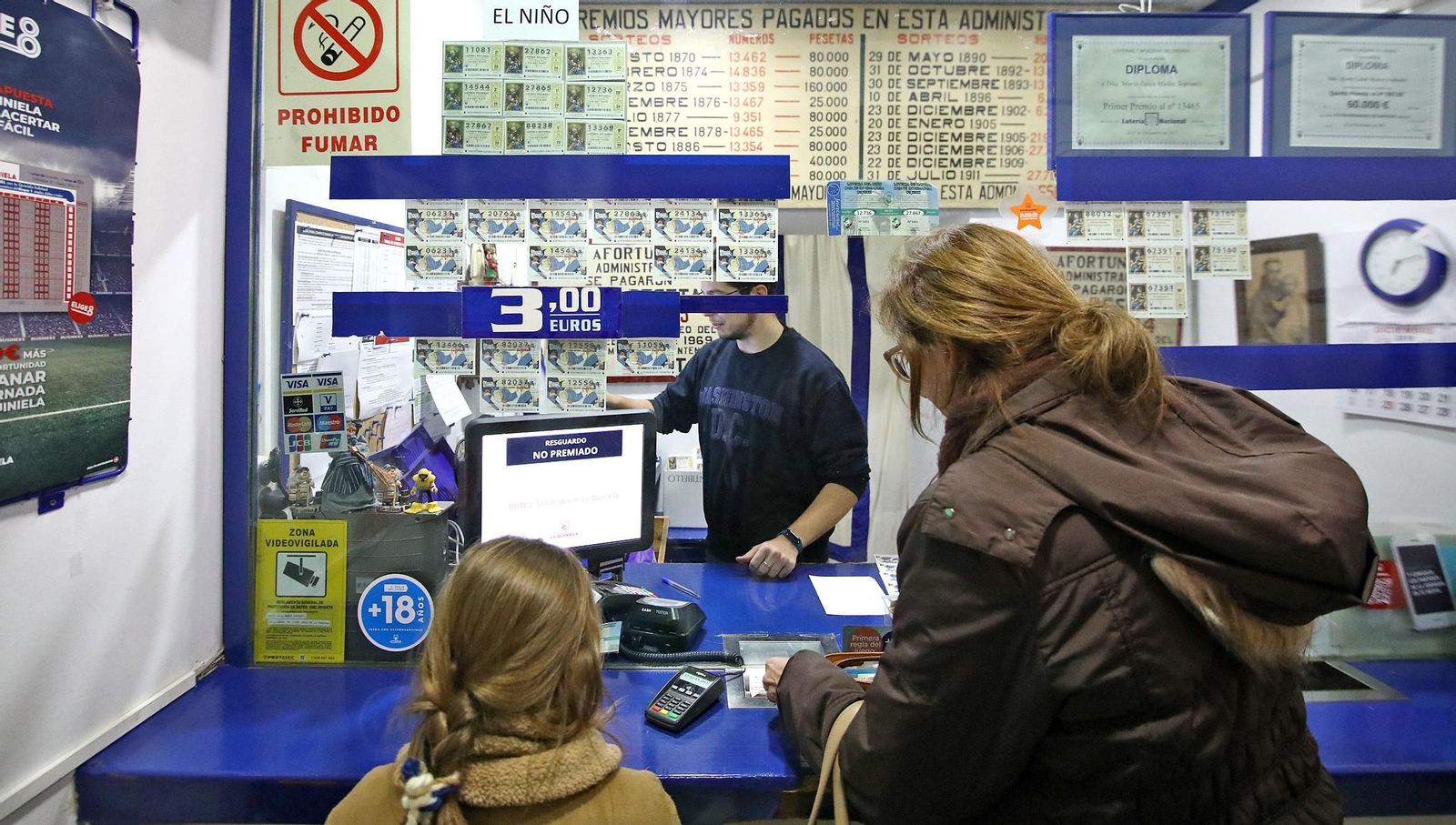 Las ventas de décimos para la lotería de Navidad crecen notablemente en Jerez