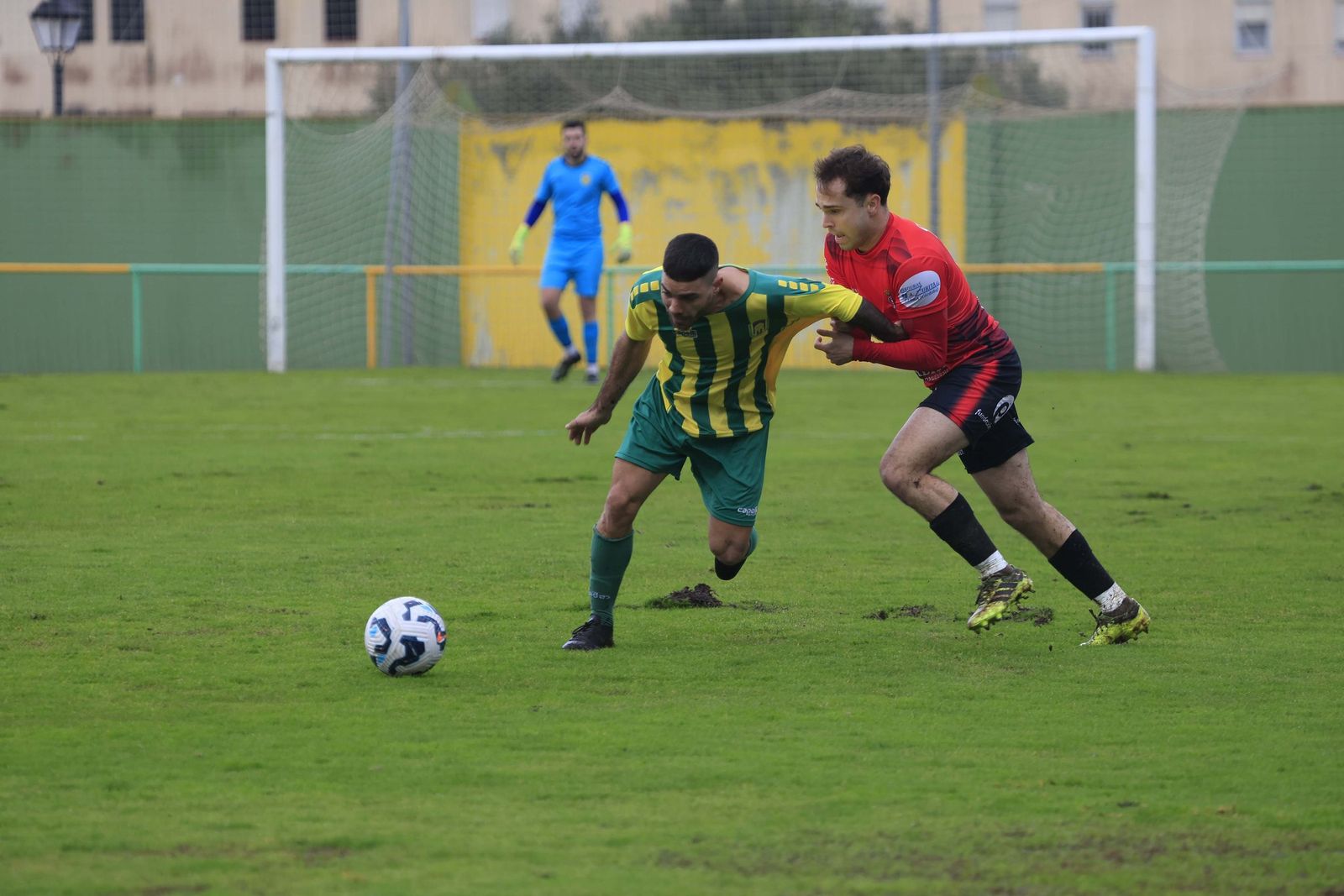 Las fotos de la visita del Egabrense de Rafa Escobar a la Unión Deportiva Los Barrios