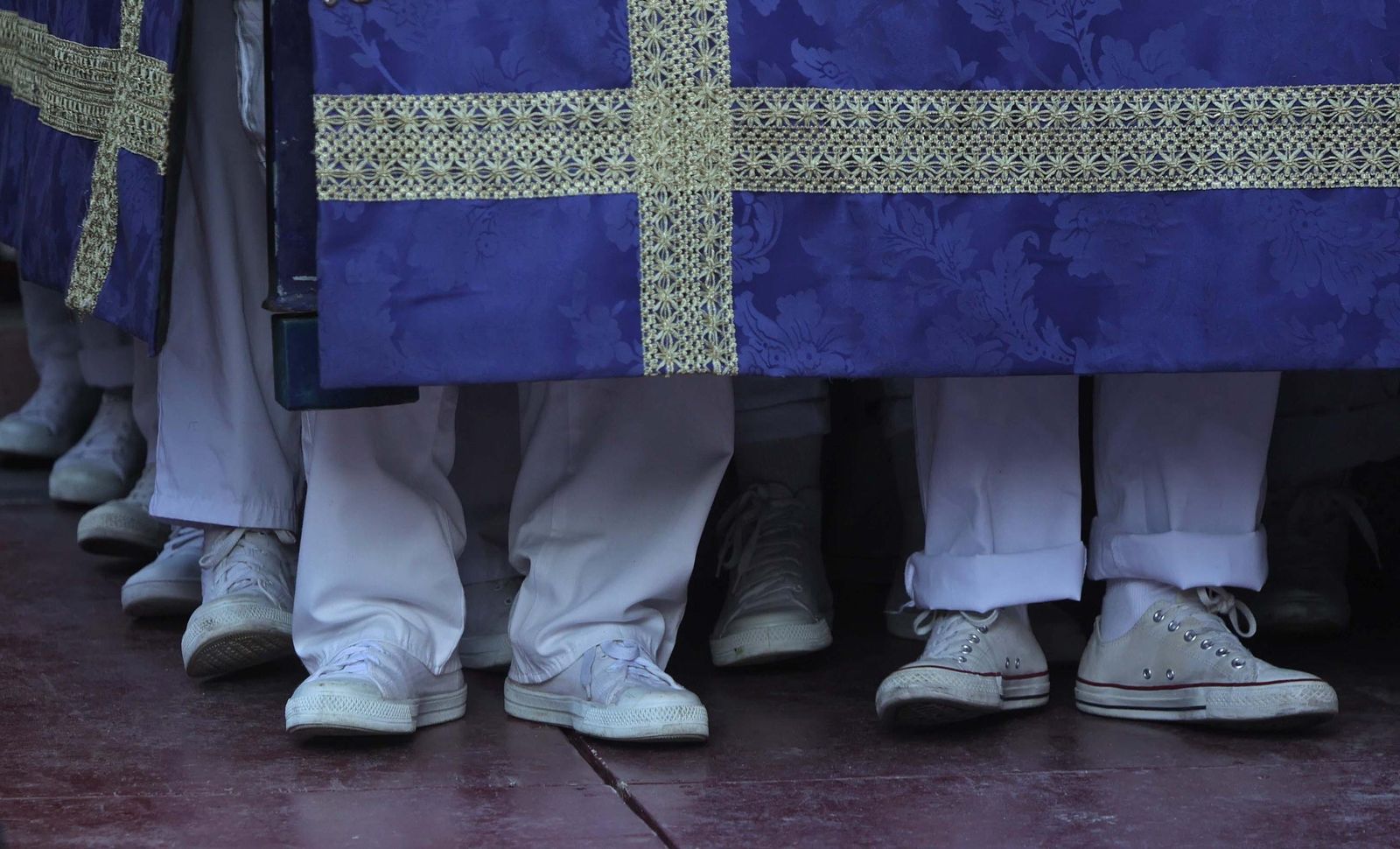 Fotos de la procesión conmemorativa del 275 aniversario del patronazgo de la Virgen de la Luz en Tarifa