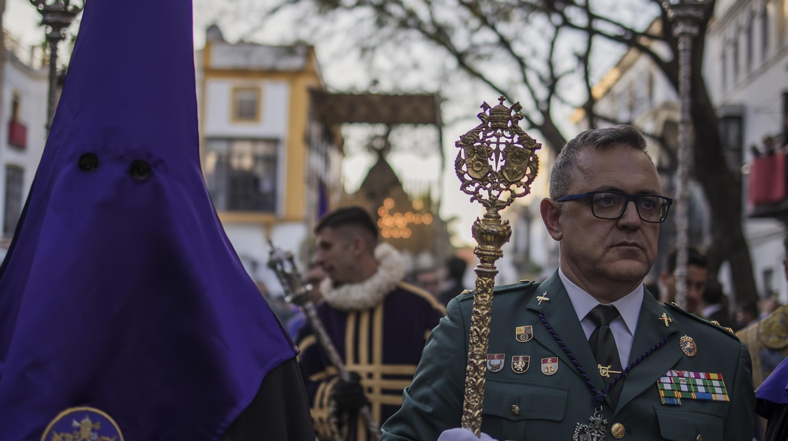 Imágenes de la Hermandad de la Soledad en el Viernes Santo de Jerez 2025