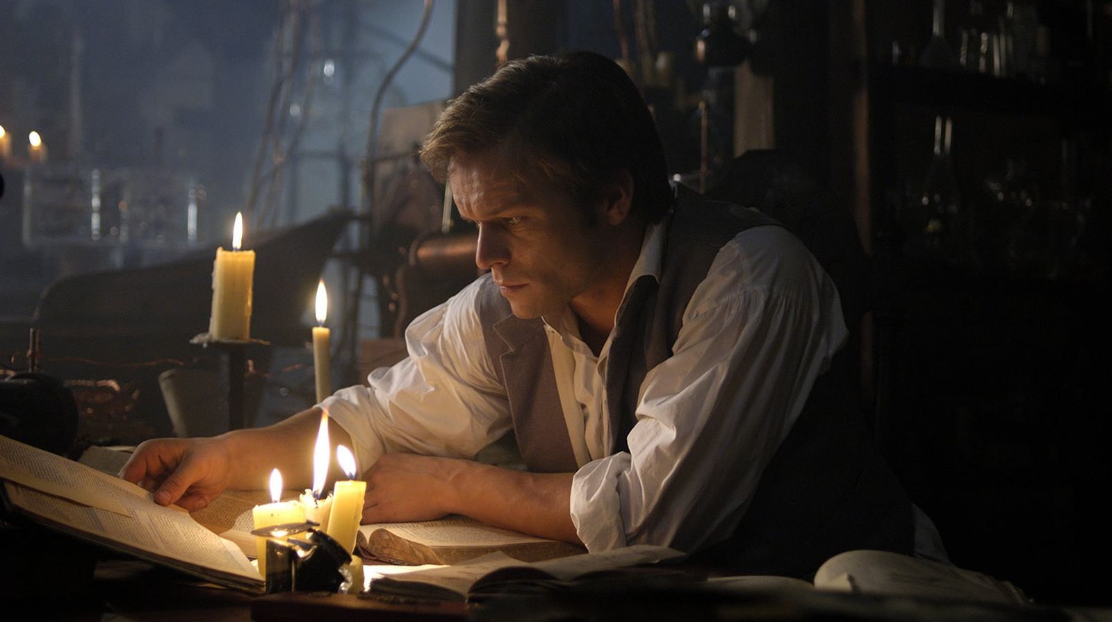 Alec Newman en 'Frankenstein'