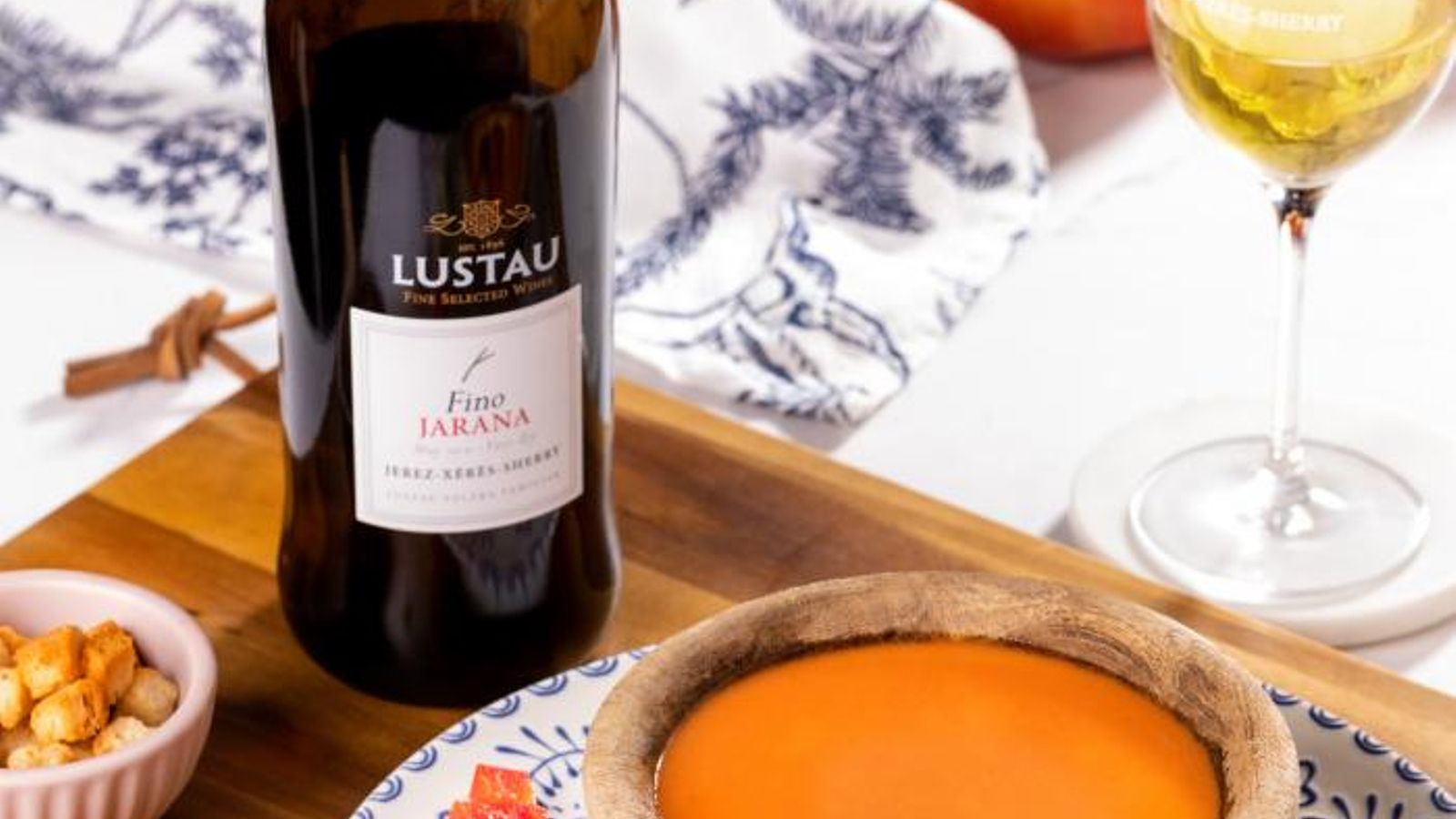 Gazpacho andaluz y fino.