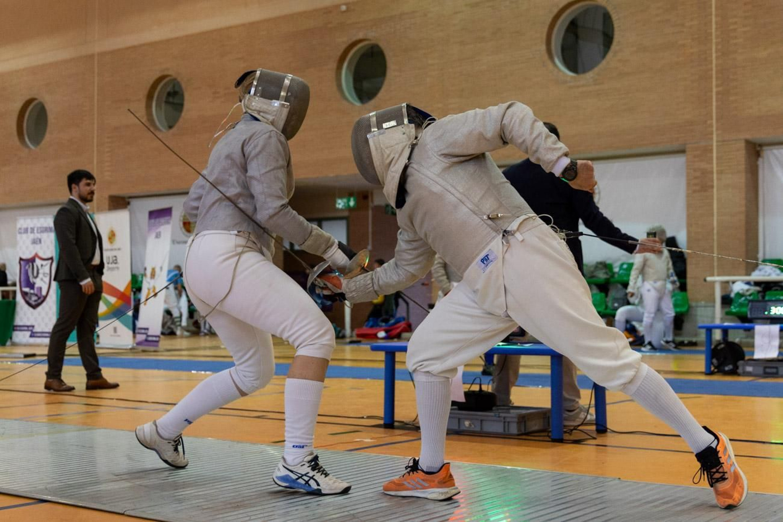 En imágenes: inclusión y espectáculo deportivo en la X Torneo de Esgrima Ciudad de Jaén